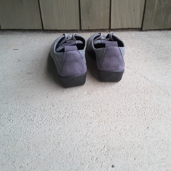 Grey ARCOPEDICO Lightweight Knit Vegan Friendly Lace Up - Picture 4 of 5